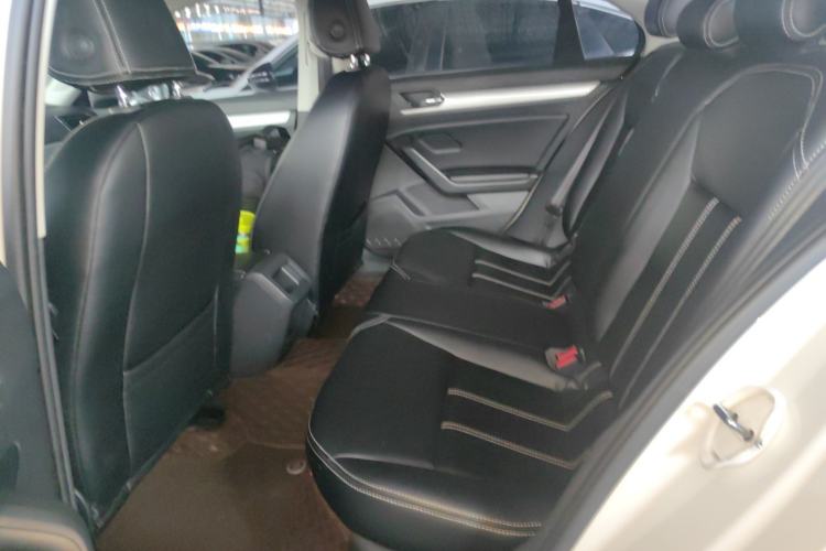 Used Volkswagen Lamando 2021 230TSI DSG Fashion Edition
