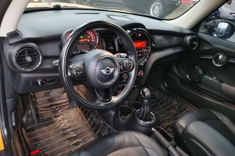 Used  MINI 2016 1.2T ONE Pioneer Edition
