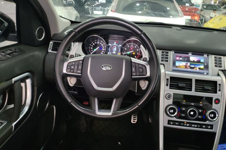 Used Land Rover Discovery Sport 2019 240 PS SE Version China VI Standard
