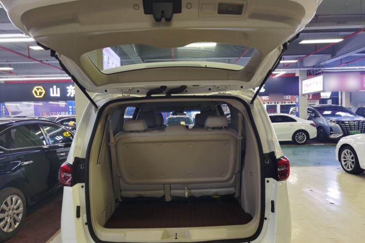 Used Buick GL8 2021 Land Cruiser Executive Class 652T Comfort Model
