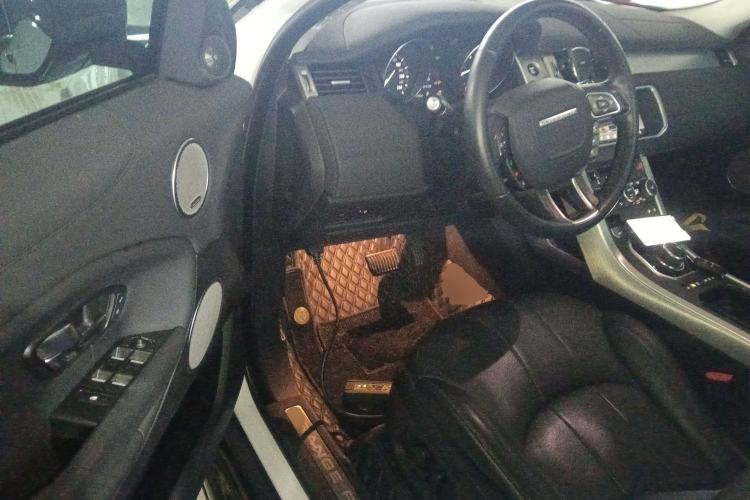 Used Land Rover Range Rover Evoque 2018 240 PS SE Smart Brilliance Edition