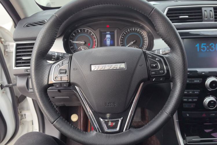 Used Haval H2 2017 Red-Label 1.5T Manual Two-Wheel Drive Luxury Model
