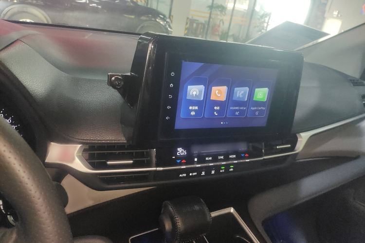 Used Toyota Sienna 2023 2.5L Hybrid Comfort Edition
