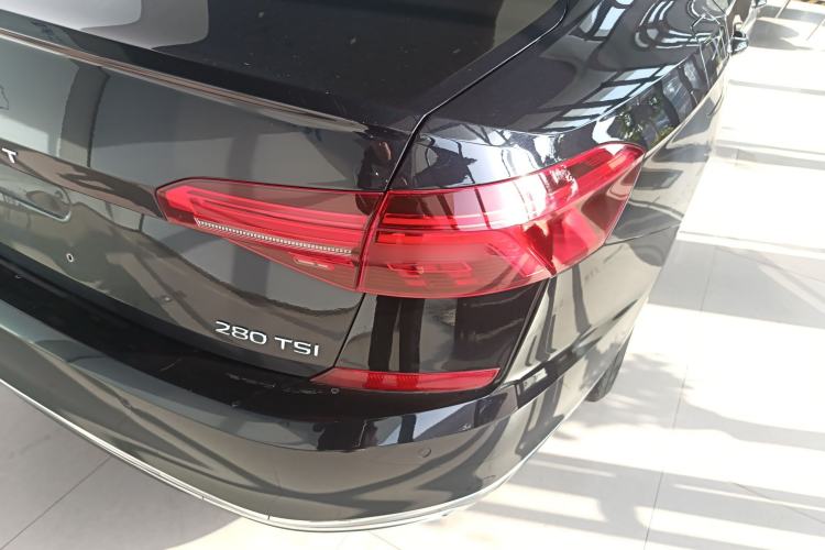 Used Volkswagen Passat 2020 Revised Version 280TSI Business Edition China VI Standard
