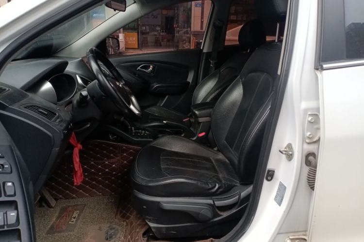 Used Hyundai ix35 2015 2.0L Automatic 2WD Smart Type China IV
