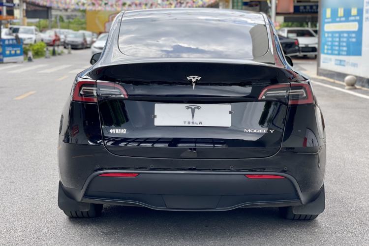 Used Tesla Model Y 2023 Rear-Wheel-Drive Version
