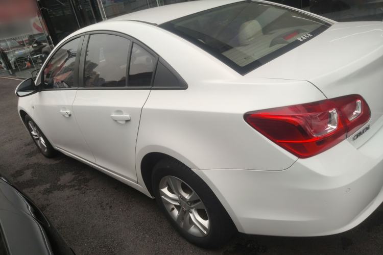 Used Chevrolet Cruze 2015 1.5L Classic SE AT
