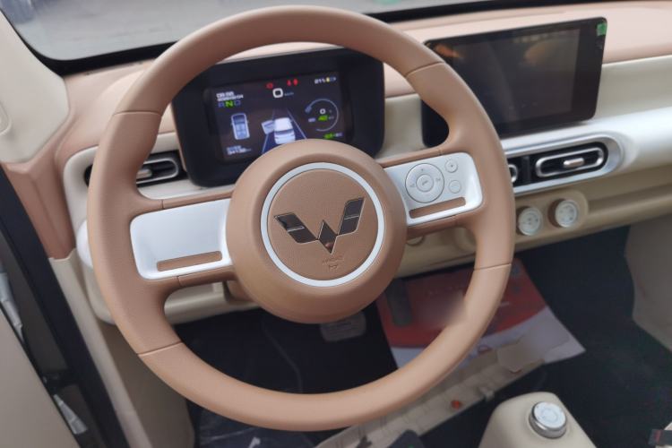 Used Wuling Hongguang MINIEV 2024 3rd Generation 215km Advanced Version