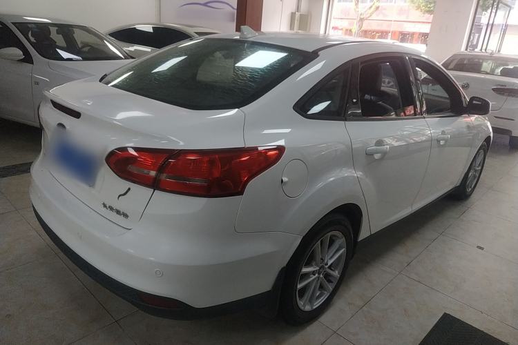 Used Ford Focus 2018 Sedan Classic 1.6L Automatic Trendy SmartDrive Edition
