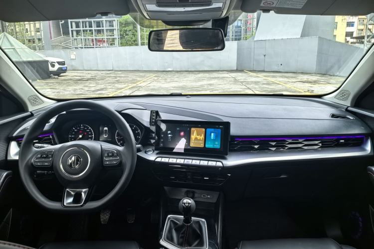 Used MG 5 2021 180 DVVT Manual Youth Luxury Edition
