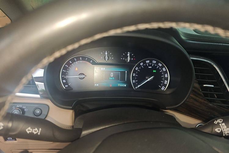 Used Buick GL8 2017 ES 28T Luxury Model China V Standard
