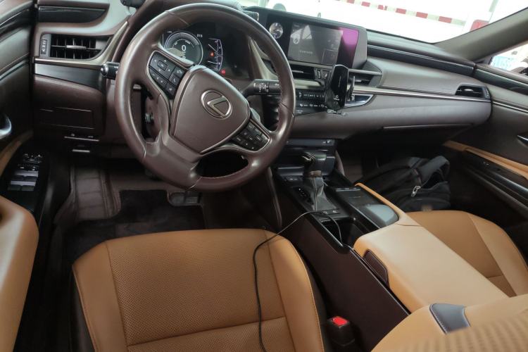 Used Lexus ES 2018 300h Premier Edition China V Standard