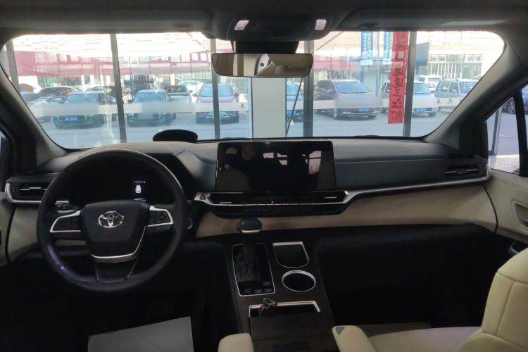 Used Toyota Granvia 2023 2.5L Hybrid Prestige PLUS Edition
