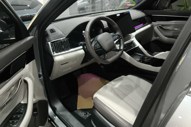 Used BYD Song PLUS New Energy 2025 DM-i Smart Drive 112KM Prestige Model
