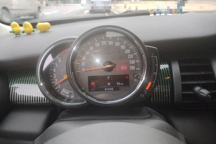 Used  MINI 2019 1.5T COOPER 60th Anniversary Edition Five-Door Version
