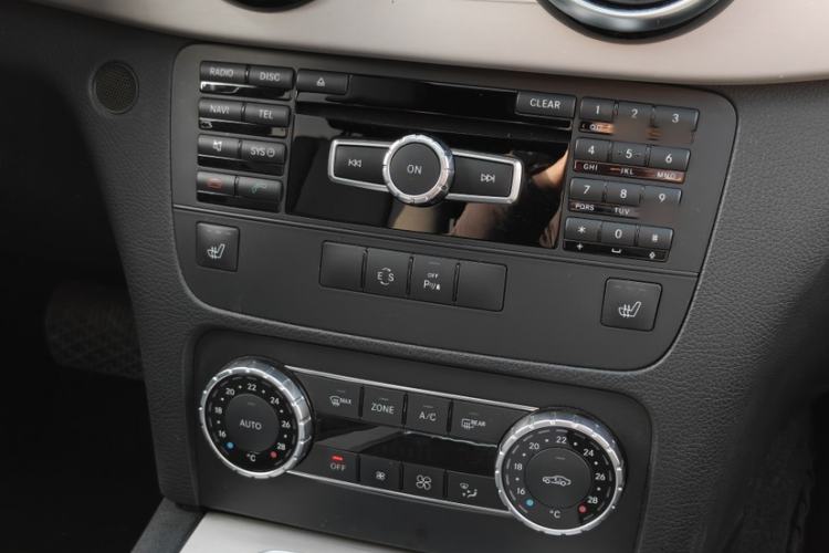 Used Mercedes-Benz GLK-Class 2013 Facelift GLK 300 4MATIC Fashion Edition
