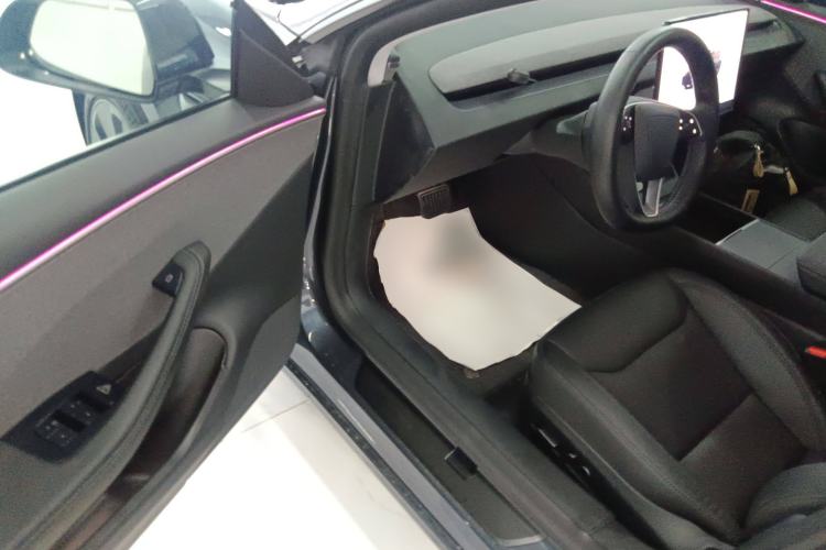 Used Tesla Model 3 2025 Rear-Wheel-Drive Version
