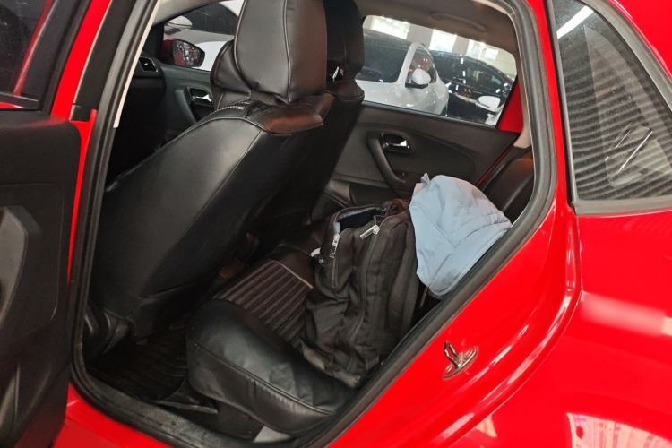 Used Volkswagen Polo 2016 1.6L Automatic Comfort Model