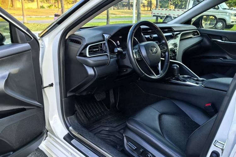 Used Toyota Camry 2019 2.5S FENGSHANG Version China VI Standard
