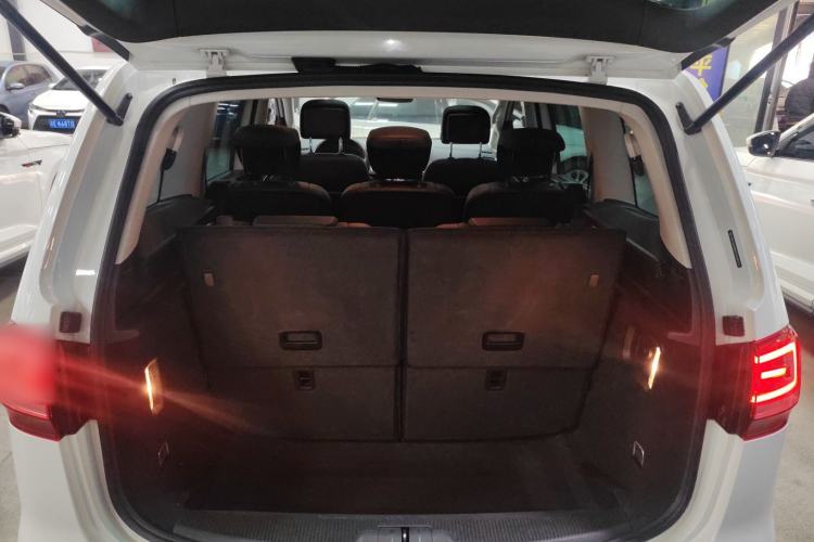 Used Volkswagen Sharan 2016 380TSI Luxury 7-Seater
