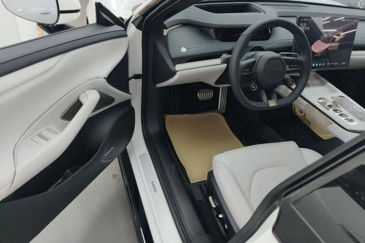 Used  SU7 2024 Four-Wheel Drive Ultra-Long Range Advanced Intelligent Driving Max Edition
