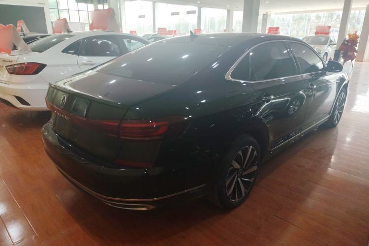 Used Volkswagen Passat 2023 380TSI Luxury Edition
