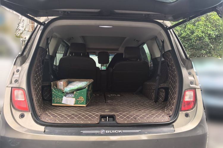 Used Buick GL6 2018 18T 6-Seater Prestige Model
