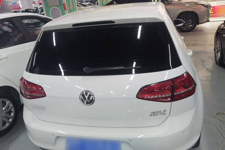 Used Volkswagen Golf 2016 230TSI Automatic Comfort Version
