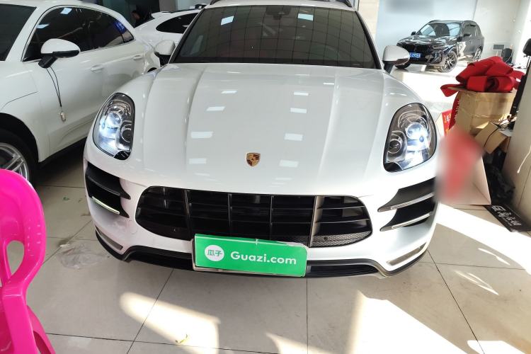 Used Porsche Macan 2016 Macan Turbo 3.6T
