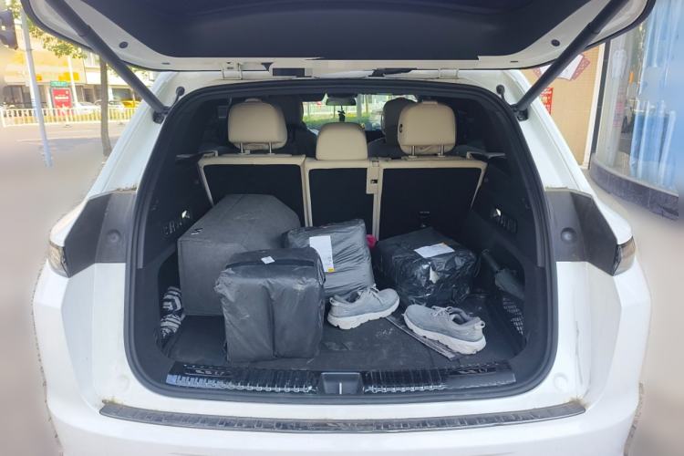 Used Li Auto L7 2023 Pro Model
