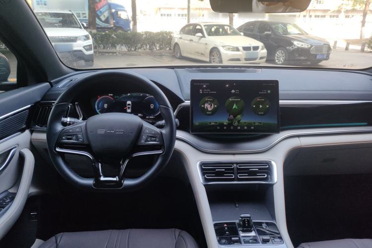 Used BYD Song PLUS New Energy 2023 Champion Edition DM-i 110KM Flagship Model
