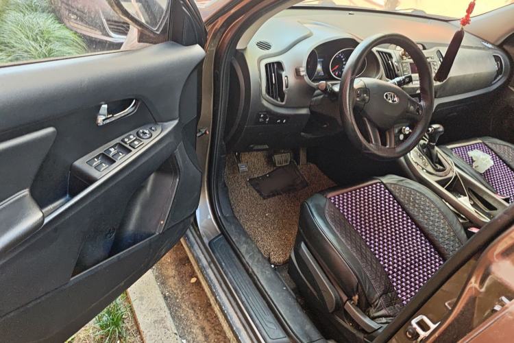 Used Kia Sportage R 2015 2.0L Automatic Two-Wheel Drive DLX Model
