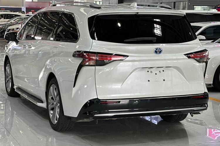 Used Toyota Sienna 2021 2.5L Hybrid Luxury Edition
