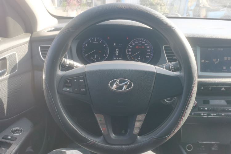 Used Hyundai Mistra 2016 1.8L Automatic Smart GLS
