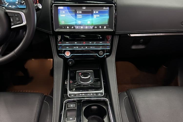 Used Jaguar F-PACE 2018 2.0T All-Wheel Drive R-Sport Sport Edition