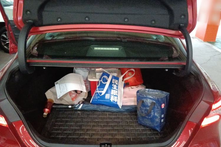 Used Toyota Camry 2018 2.0G Luxury Edition
