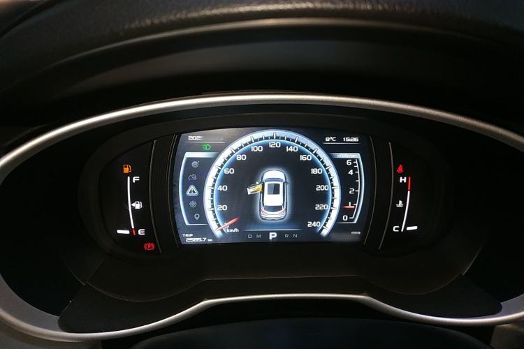 Used Geely Auto Emgrand X7 Sport 2016 1.8TD Automatic ZhiZun Version
