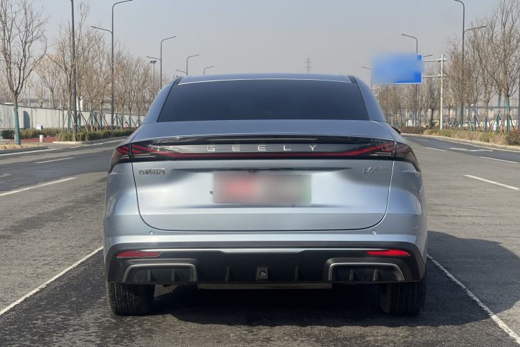 Used  L6 2025 EM-i 140km Starship Edition
