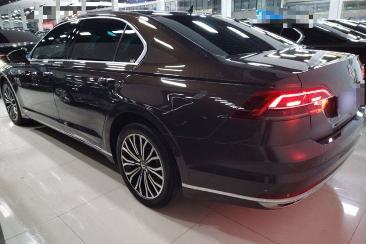 Used Volkswagen Phideon 2019 380TSI Two-Wheel Drive Business Edition China VI Standard
