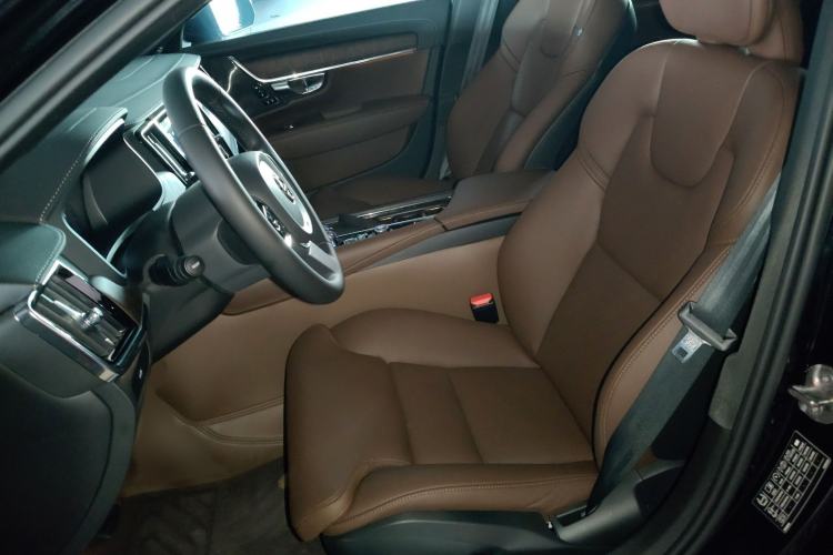 Used Volvo S90 2025 B5 Zhiyuan Luxury Edition
