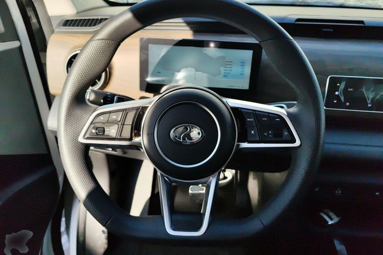 Used Ruichi EC75 2025 Model Passenger Vehicle Smart Driving Edition Pioneer I 41.5 kWh