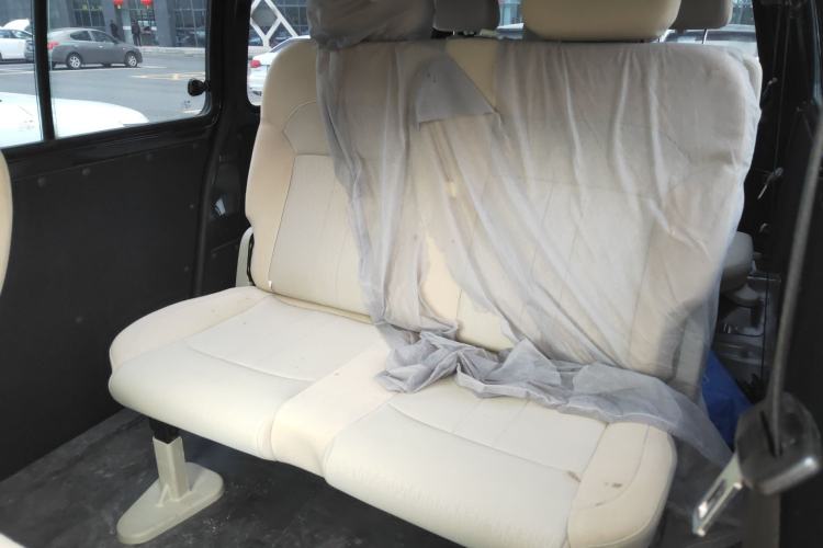 Used FORTHING Lingzhi 2023 M5L 1.6L Base Model 7 Seats
