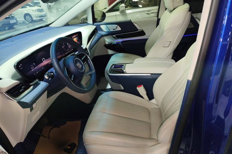 Used Buick Century 2023 2.0T Six-Seater Yinshi Edition
