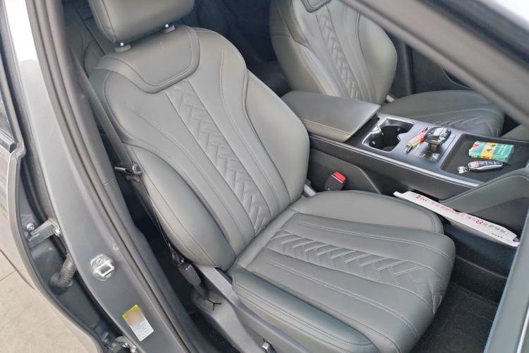 Used BYD Song L DM-i 2025 Intelligent Driving Version 112 km Beyond-Range Type
