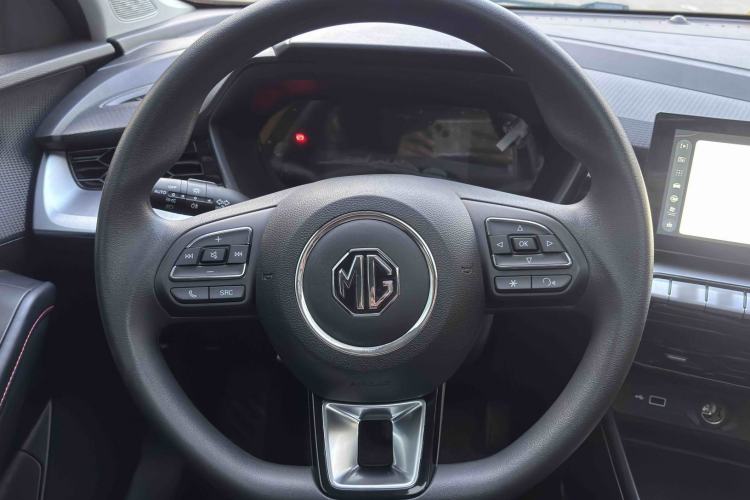 Used MG 5 2021 180 DVVT CVT Youth Luxury Edition
