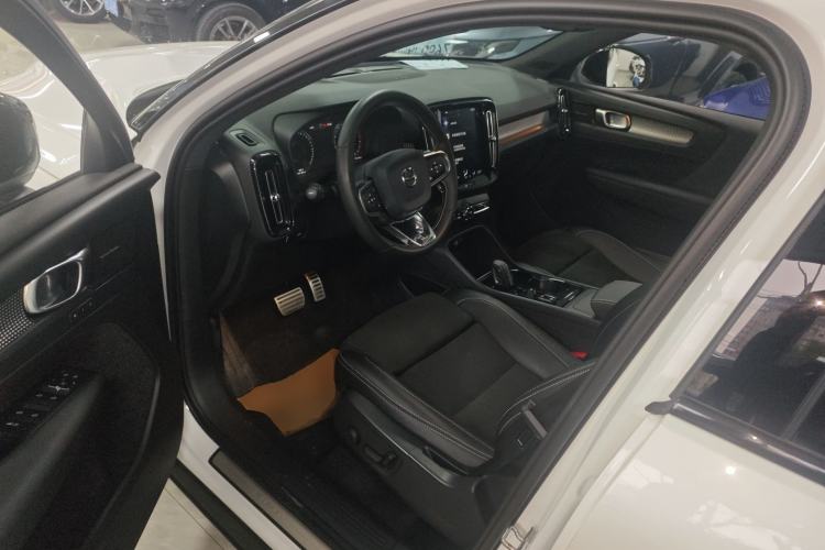 Used Volvo XC40 2020 T4 4x4 Smart Luxury Sport Edition
