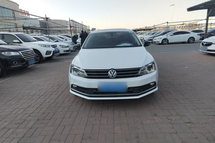 Used Volkswagen Sagitar 2015 230TSI Automatic Luxury Model