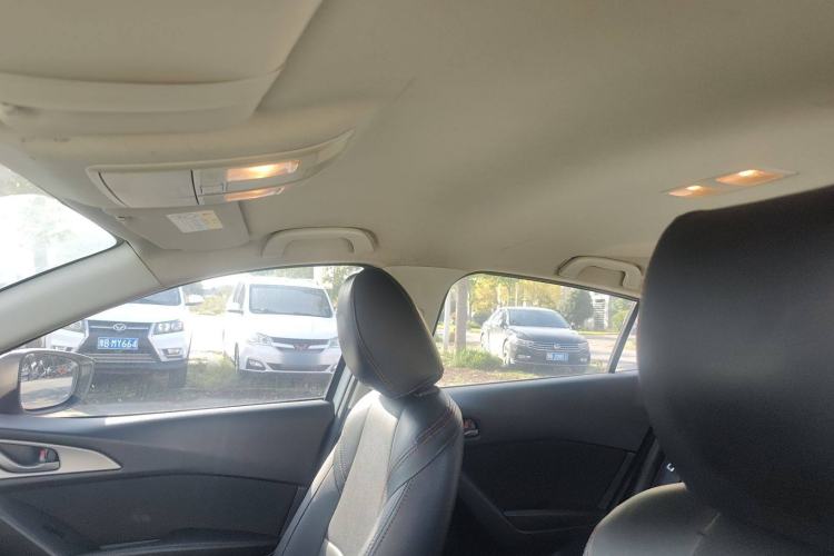 Used Mazda Mazda 3 Axela 2017 Hatchback 1.5L Automatic Comfort Model Emission Standard China V
