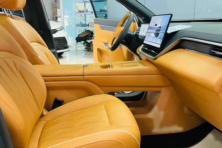 Used  eπ008 2025 210 Ultra LikeYi Edition 5-Seater