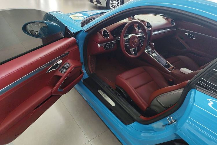 Used Porsche 718 2020 Cayman 2.0T
